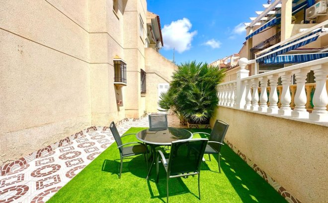 Resale - Apartment -
Orihuela Costa - Playa Flamenca