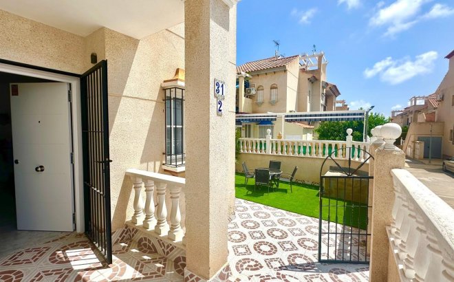 Resale - Apartment -
Orihuela Costa - Playa Flamenca