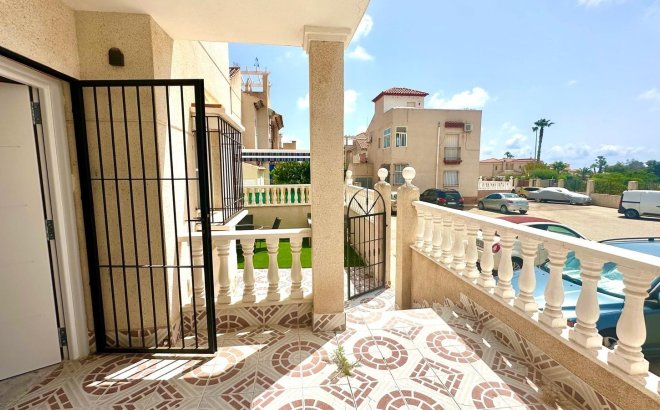 Resale - Apartment -
Orihuela Costa - Playa Flamenca