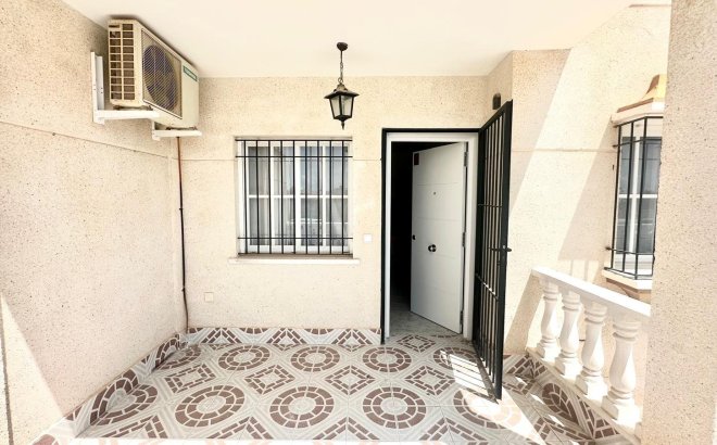 Resale - Apartment -
Orihuela Costa - Playa Flamenca
