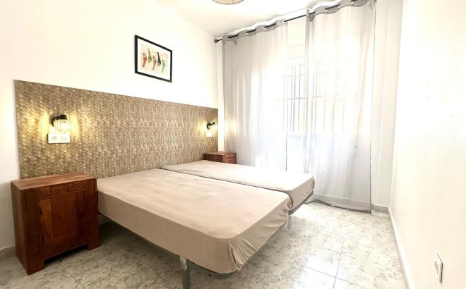 Resale - Apartment -
Orihuela Costa - Playa Flamenca