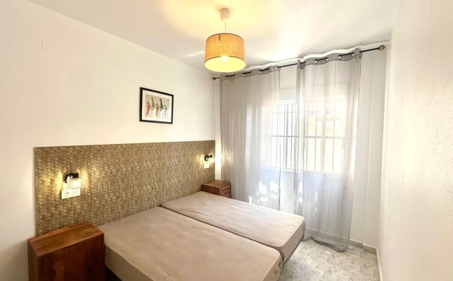 Resale - Apartment -
Orihuela Costa - Playa Flamenca