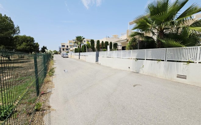 Resale - Villa -
Orihuela Costa - La Regia