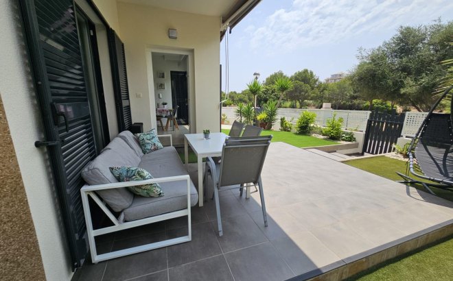 Resale - Villa -
Orihuela Costa - La Regia