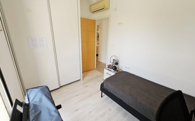 Resale - Villa -
Orihuela Costa - La Regia