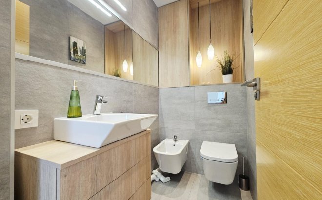 Resale - Villa -
Orihuela Costa - La Regia