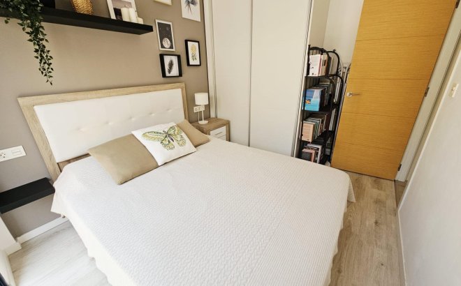 Resale - Villa -
Orihuela Costa - La Regia