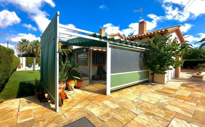 Resale - Villa -
Cabo Roig - Costa Blanca