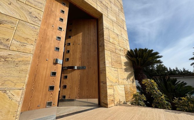 Revente - Villa -
Orihuela Costa - Altos De Campoamor