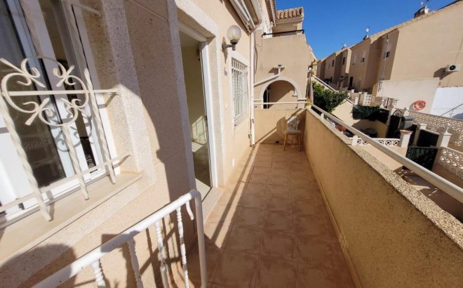 Revente - Bungalow -
San Miguel de Salinas - Inland