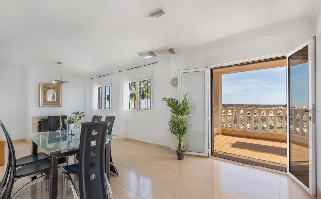 Resale - Villa -
Rojales - Campo De Golf La Marquesa