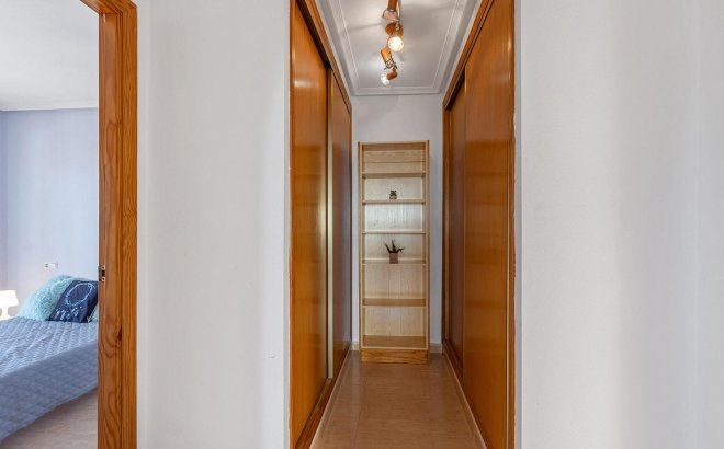 Resale - Villa -
Rojales - Campo De Golf La Marquesa