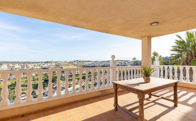 Resale - Villa -
Rojales - Campo De Golf La Marquesa