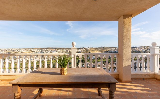 Resale - Villa -
Rojales - Campo De Golf La Marquesa