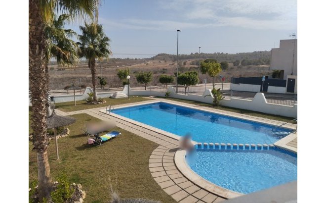 Resale - Town House -
San Miguel de Salinas - Inland