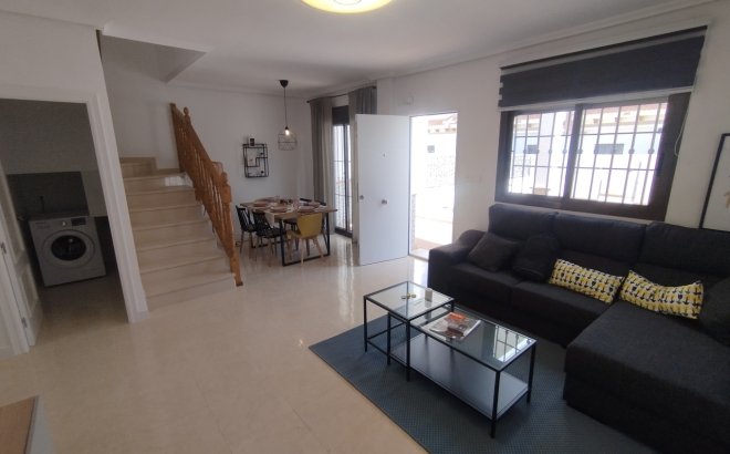 Resale - Town House -
San Miguel de Salinas - Inland