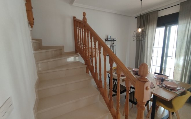 Resale - Town House -
San Miguel de Salinas - Inland