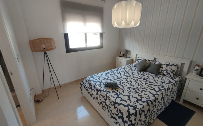 Resale - Town House -
San Miguel de Salinas - Inland