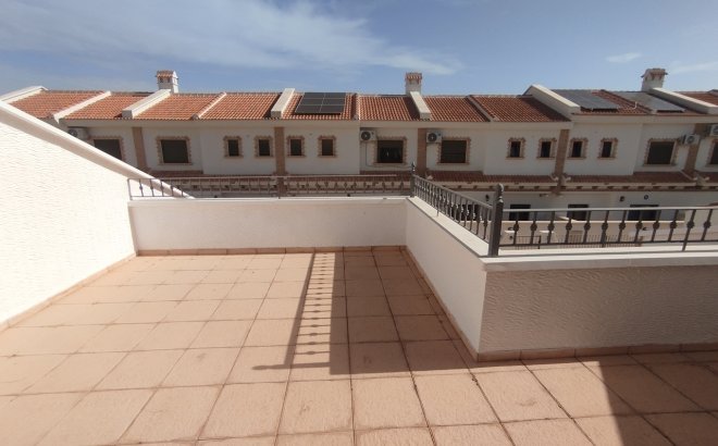 Resale - Town House -
San Miguel de Salinas - Inland