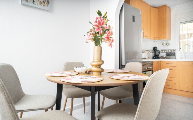 Resale - Town House -
Orihuela Costa - Los Almendros - La Florida