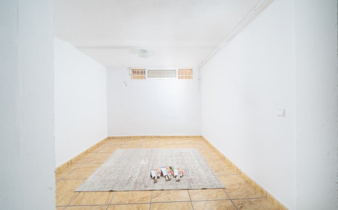 Resale - Town House -
Orihuela Costa - Los Almendros - La Florida