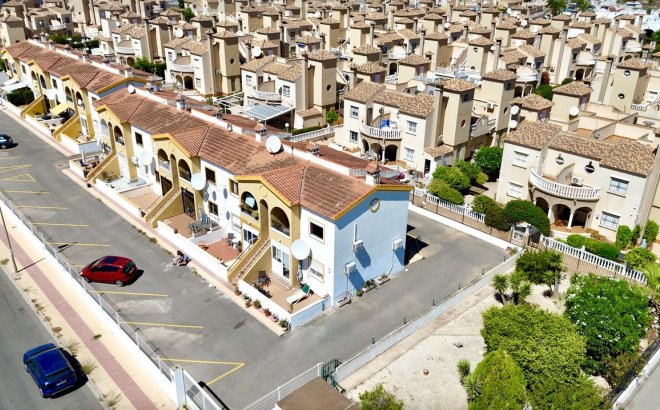 Resale - Apartment -
Playa Flamenca - Costa Blanca