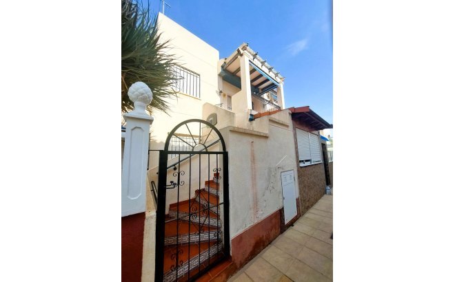 Resale - Bungalow -
Orihuela Costa - Costa Blanca