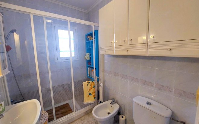 Resale - Bungalow -
Orihuela Costa - Costa Blanca