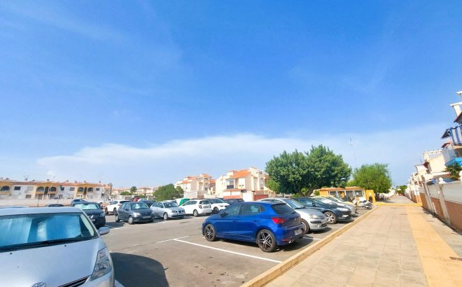 Resale - Bungalow -
Orihuela Costa - Costa Blanca