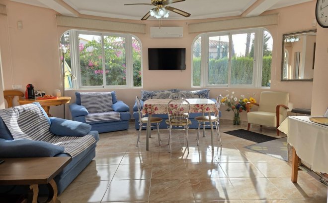 Revente - Villa -
Orihuela Costa - Playa Flamenca