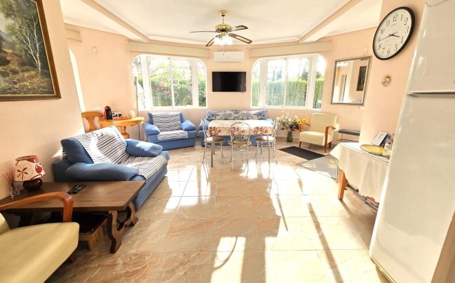 Revente - Villa -
Orihuela Costa - Playa Flamenca