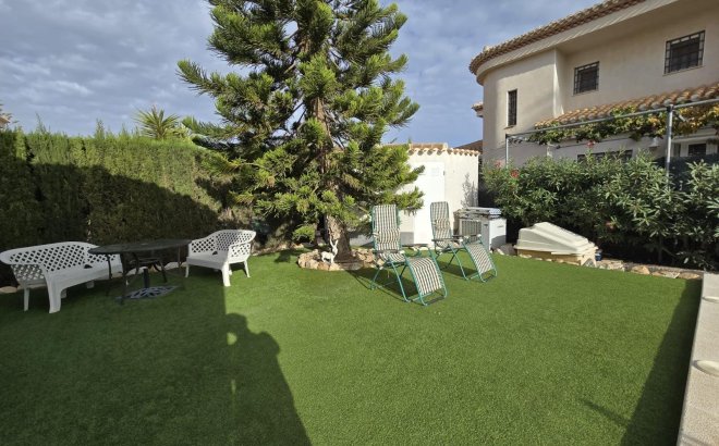 Revente - Villa -
Orihuela Costa - Playa Flamenca