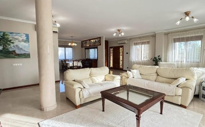 Resale - Villa -
Ciudad Quesada