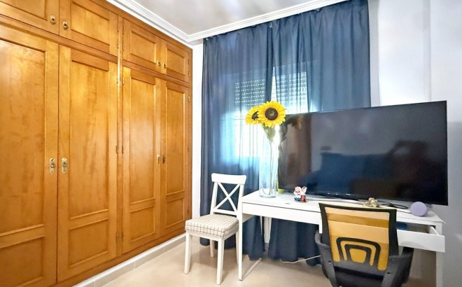 Resale - Apartment -
Orihuela Costa - Costa Blanca