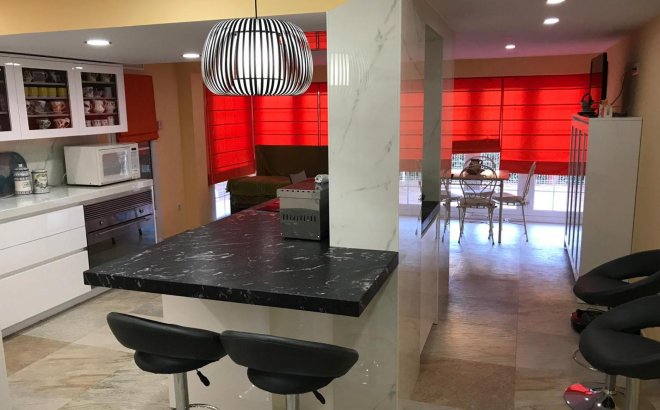 Resale - Villa -
Orihuela Costa - Costa Blanca