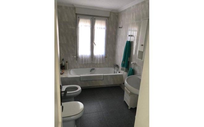 Resale - Villa -
Orihuela Costa - Costa Blanca