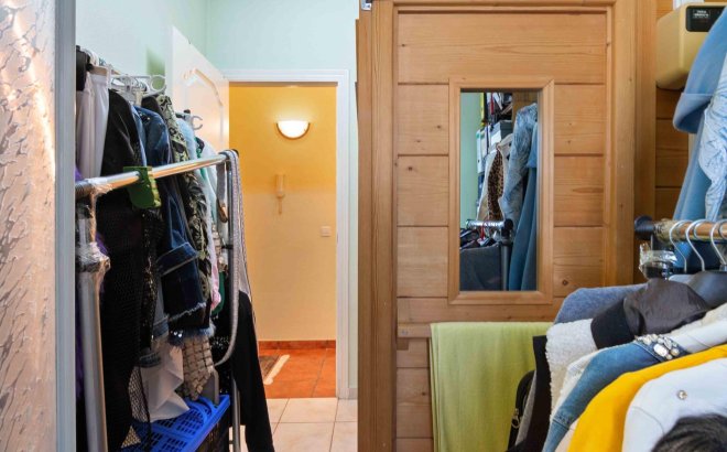 Resale - Villa -
Cabo Roig - Muy Cerca De La Playa