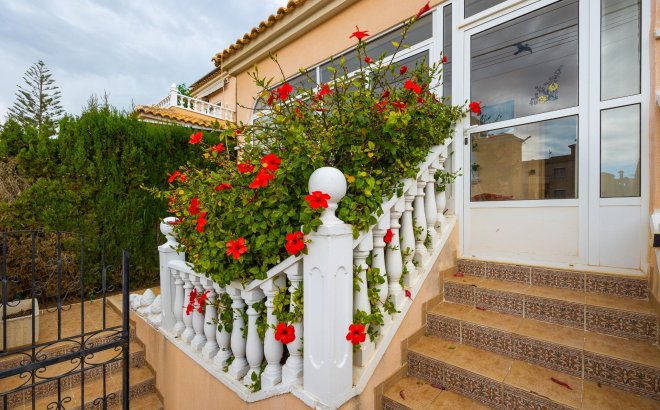 Resale - Villa -
Orihuela Costa - Villamartín-las Filipinas