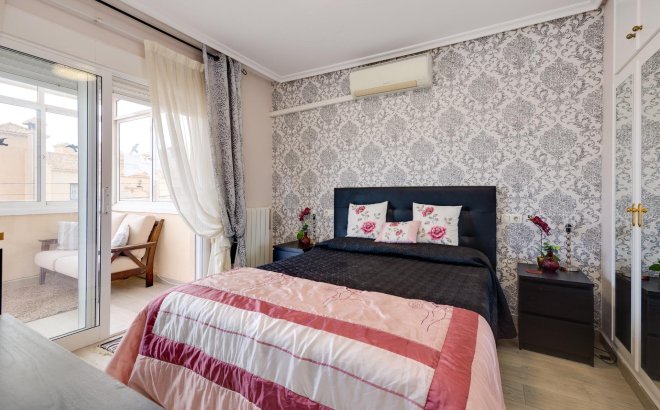 Resale - Villa -
Orihuela Costa - Villamartín-las Filipinas