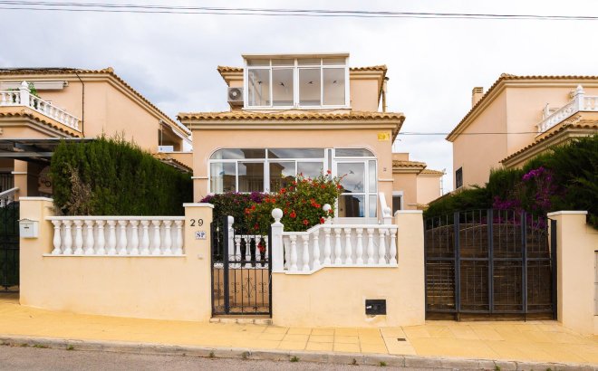 Resale - Villa -
Orihuela Costa - Villamartín-las Filipinas
