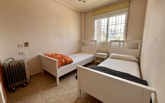 Resale - Villa -
La Zenia - Costa Blanca