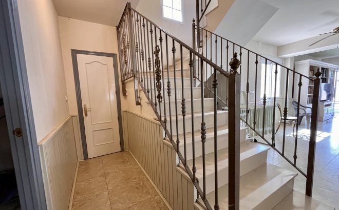 Resale - Villa -
La Zenia - Costa Blanca