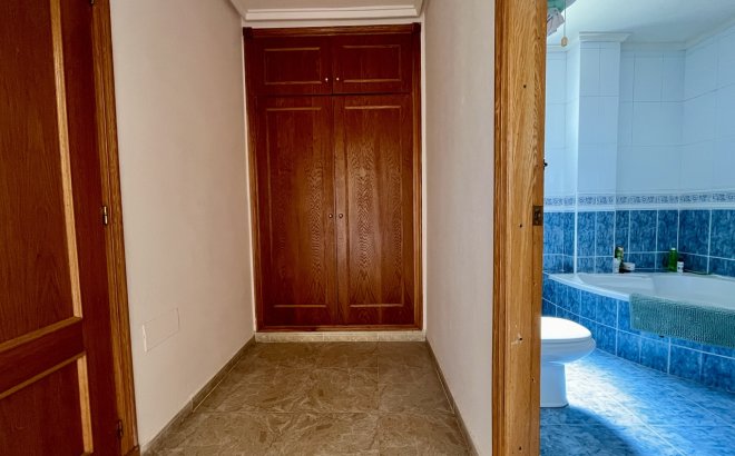 Resale - Villa -
La Zenia - Costa Blanca