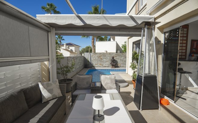 Herverkoop - Villa -
Las Ramblas Golf - Calle Mayor