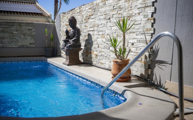 Herverkoop - Villa -
Las Ramblas Golf - Calle Mayor