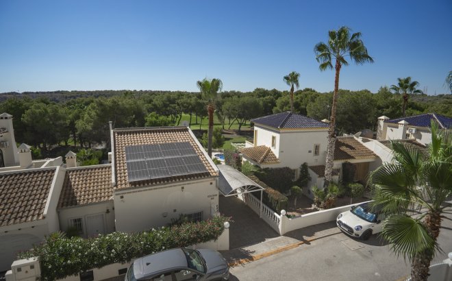 Herverkoop - Villa -
Las Ramblas Golf - Calle Mayor