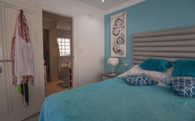 Herverkoop - Villa -
Las Ramblas Golf - Calle Mayor