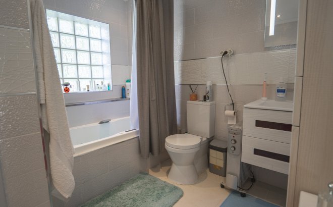 Herverkoop - Villa -
Las Ramblas Golf - Calle Mayor