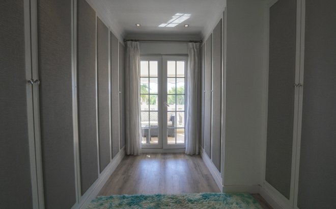 Herverkoop - Villa -
Las Ramblas Golf - Calle Mayor