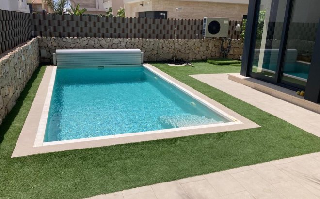 Revente - Semi Detached -
Pilar de la Horadada - Costa Blanca